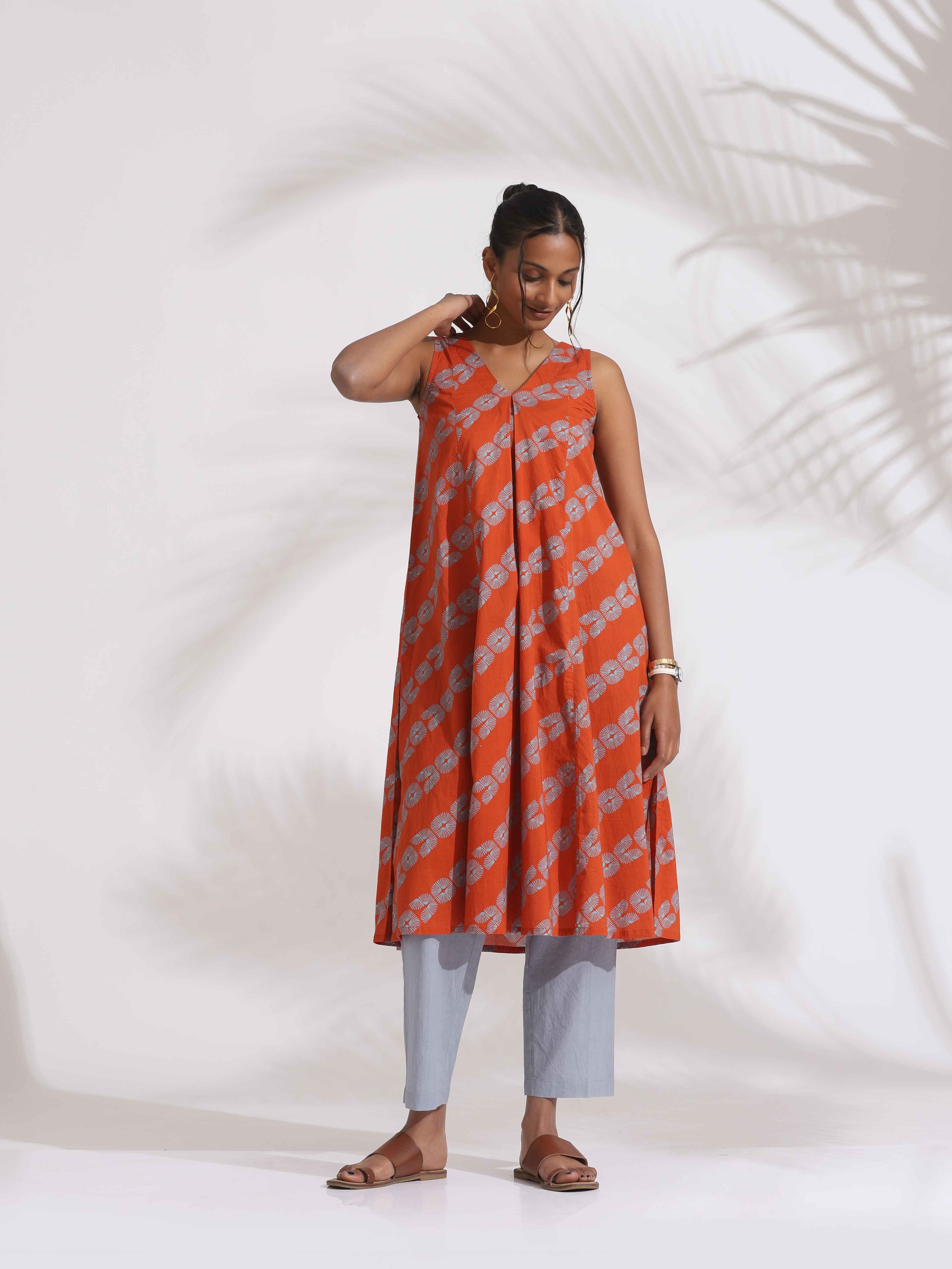 trueBrowns Orange Cotton Print Sleeveless Kurta Set - Distacart