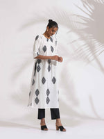 Thumbnail for trueBrowns White Cotton Print Pleated Kurta Set