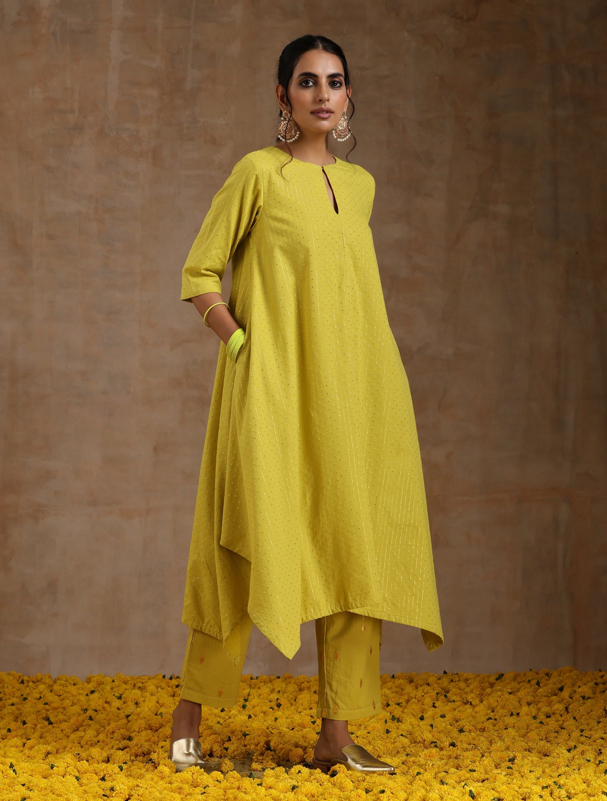 trueBrowns Lime Gold Cotton Handkerchief Kurta Set | Relove - Distacart