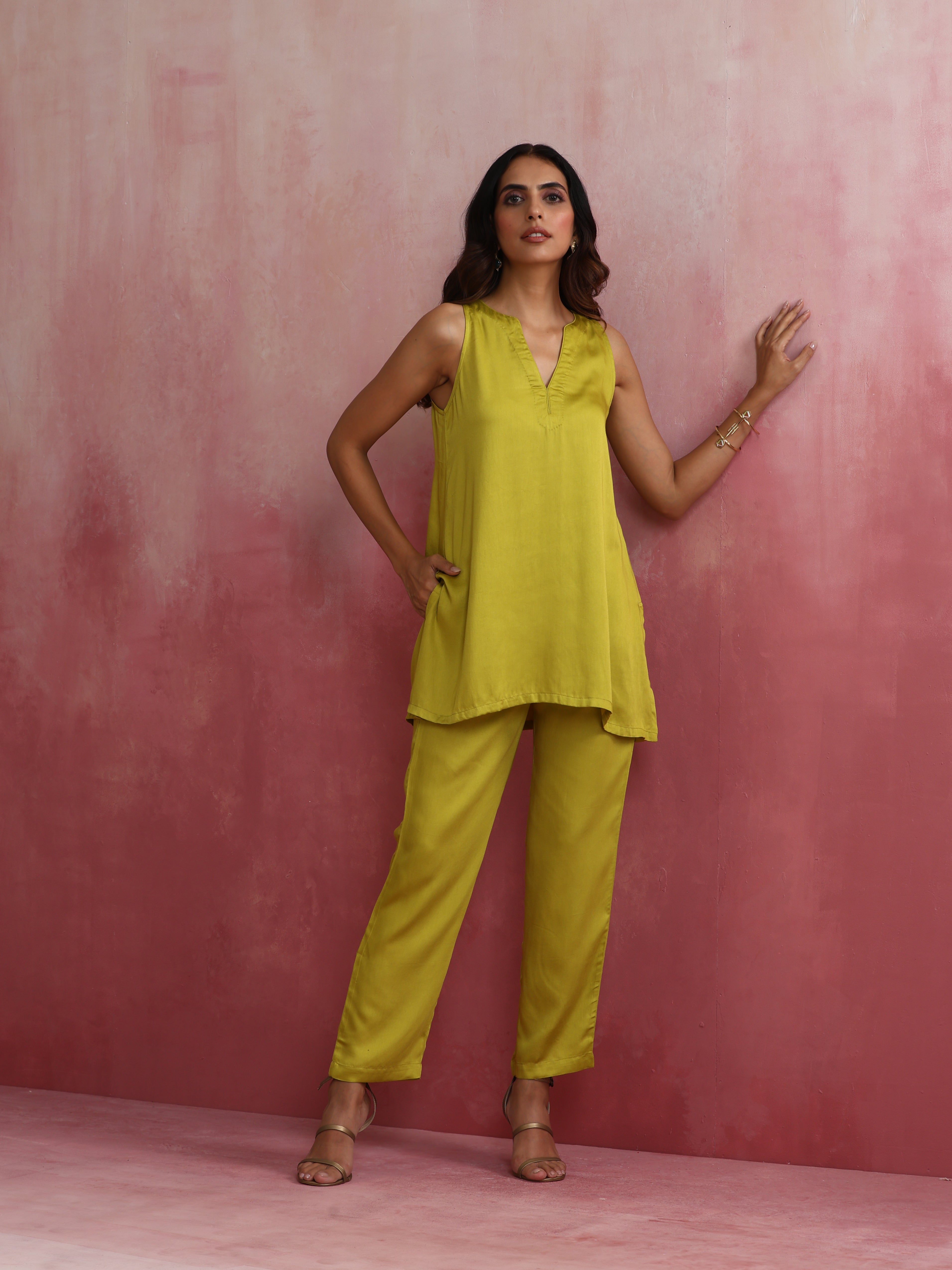 trueBrowns Lime Green Short Kurta Co-ord set - Distacart