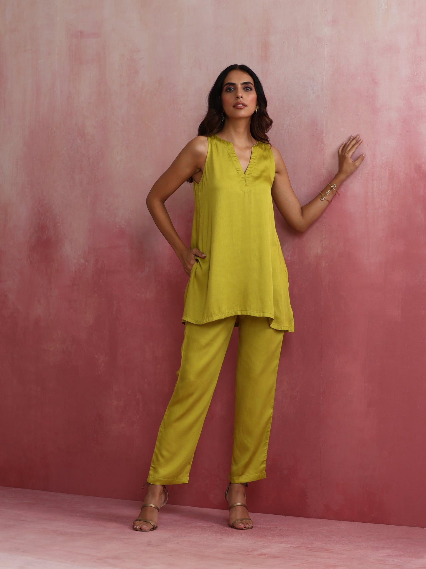trueBrowns Lime Green Short Kurta Co-ord set - Distacart