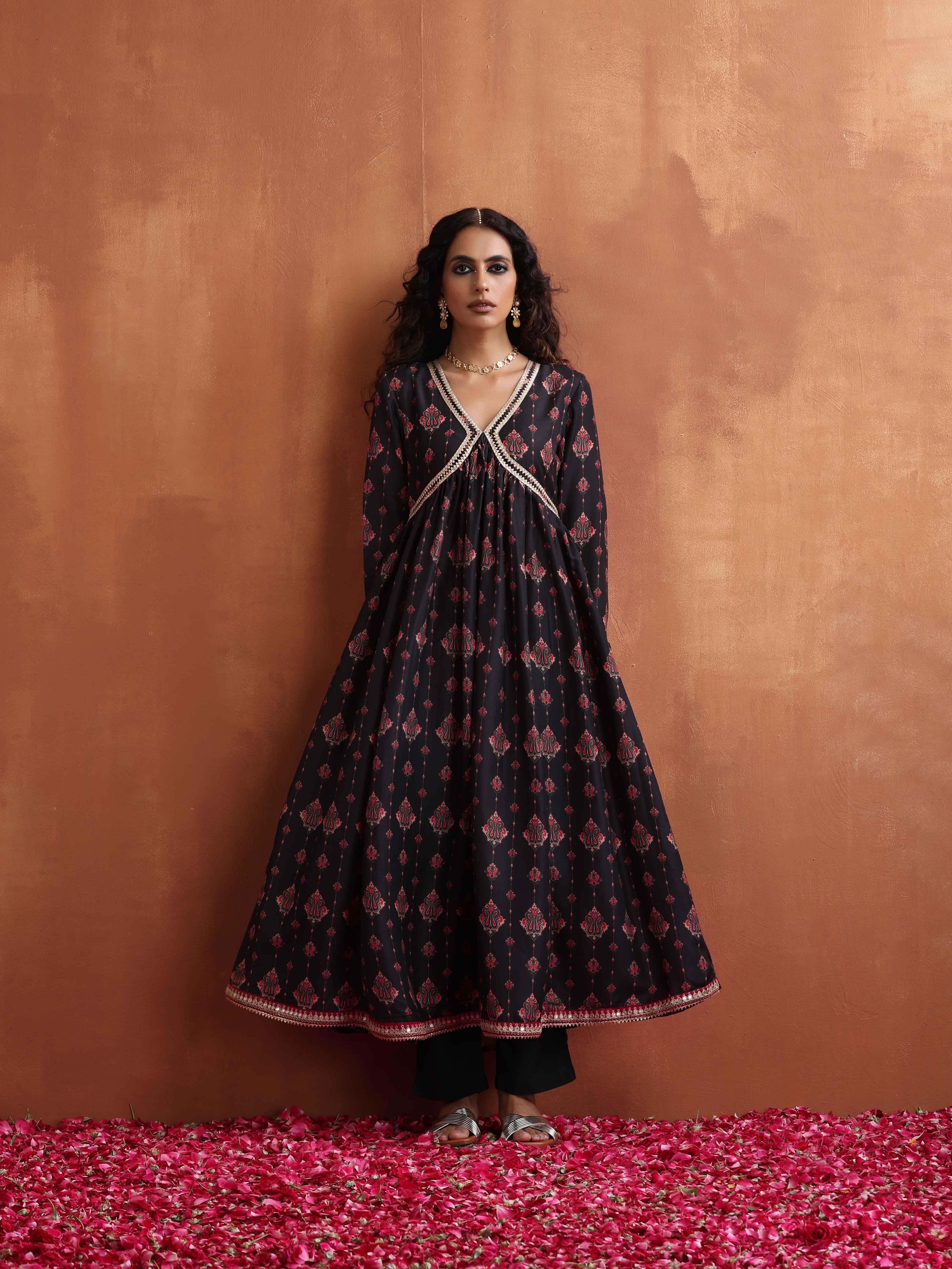 trueBrowns Black Print Flared Anarkali Kurta Set - Distacart