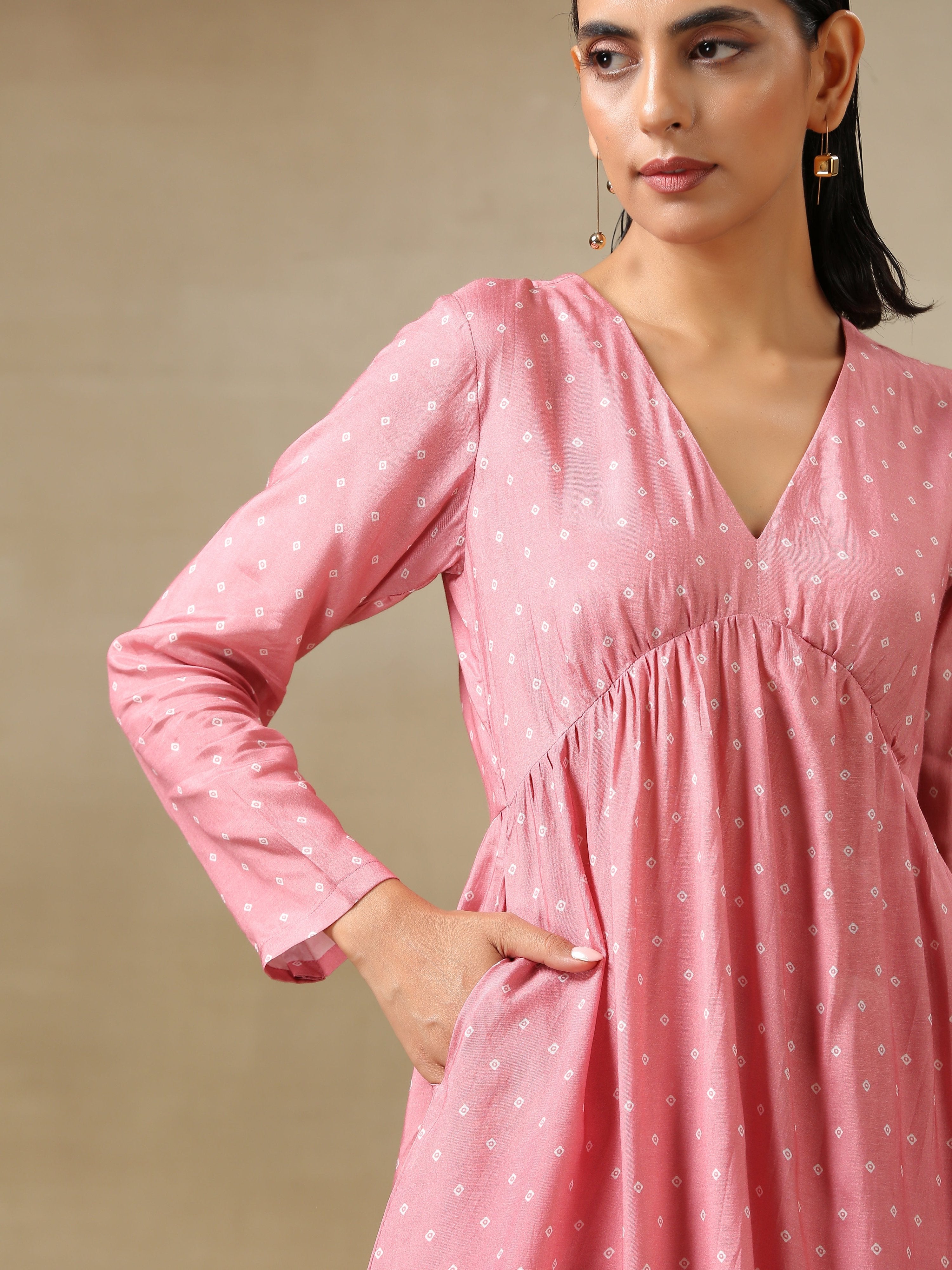 trueBrowns Light Mauve Bandhani Printed Silk Flared Kurta Pant Set - Distacart