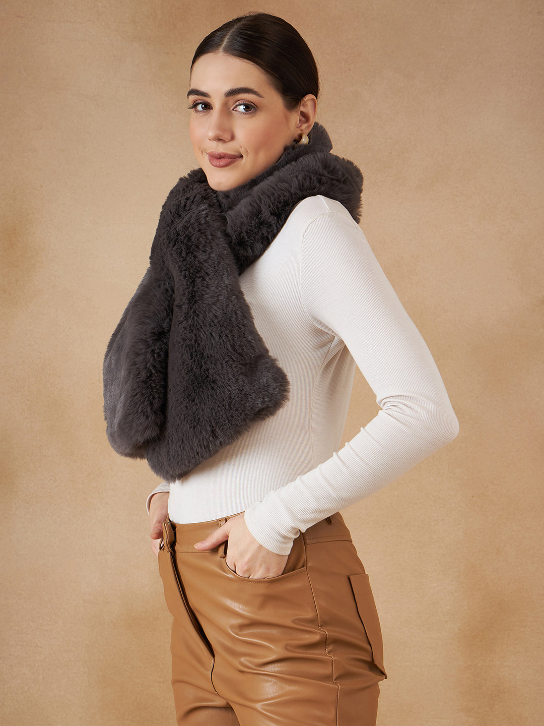 InWeave Slaty Grey Faux Fur Neck Warmer - Distacart
