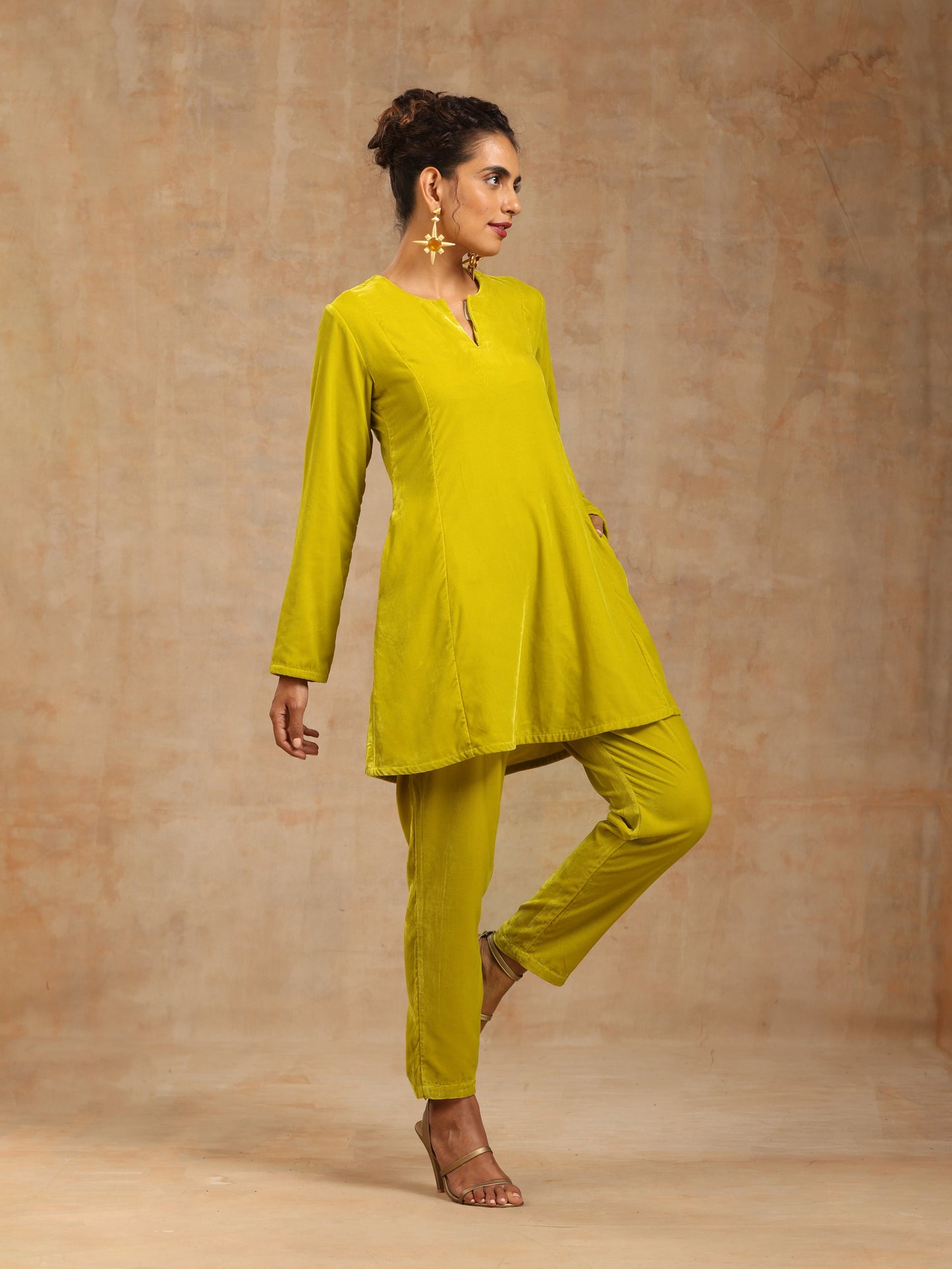 trueBrowns Lime Velvet Solid Co-ord Set - Distacart