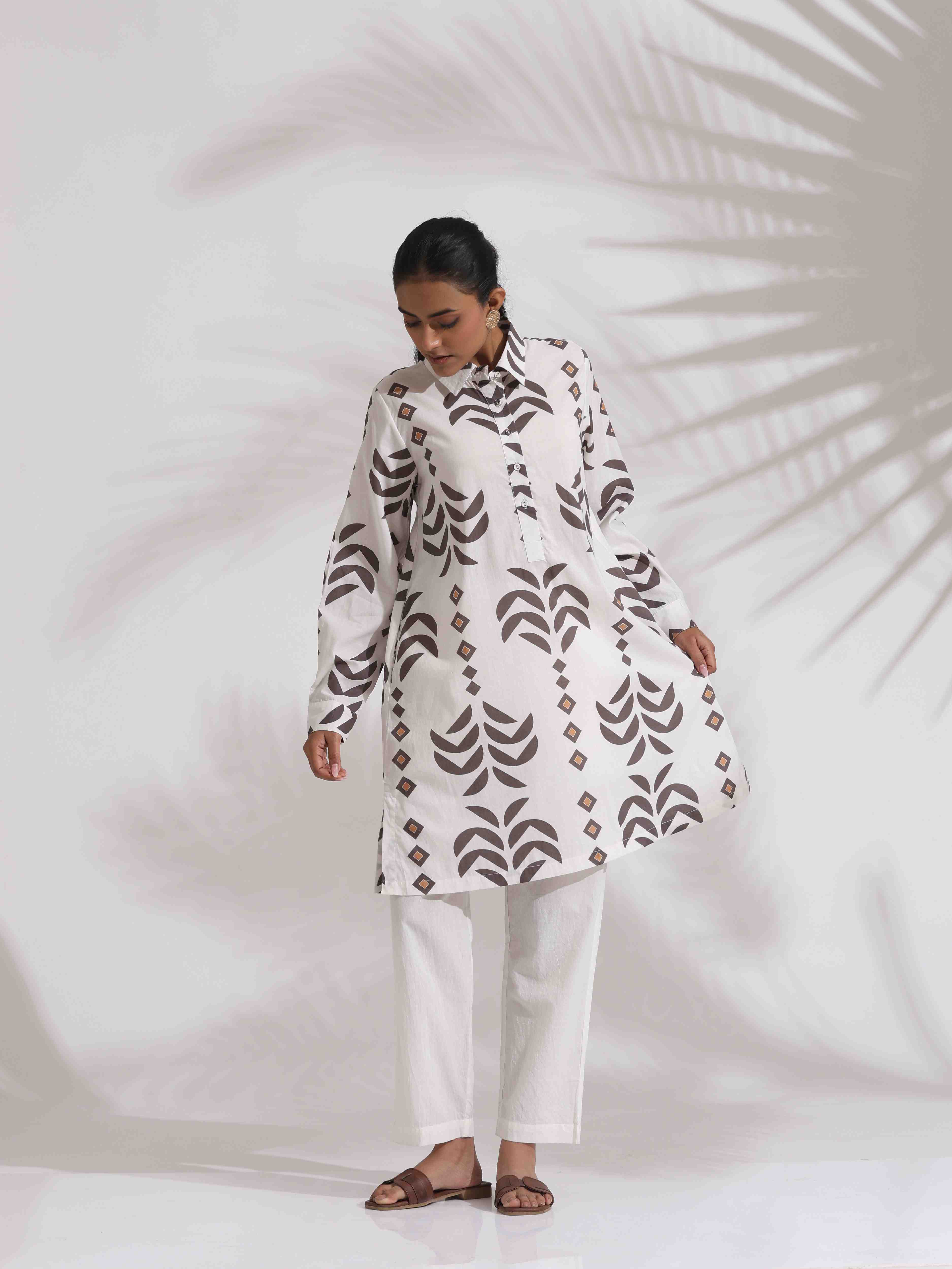 trueBrowns White Cotton Stripe Print Kurta Co-ord Set - Distacart