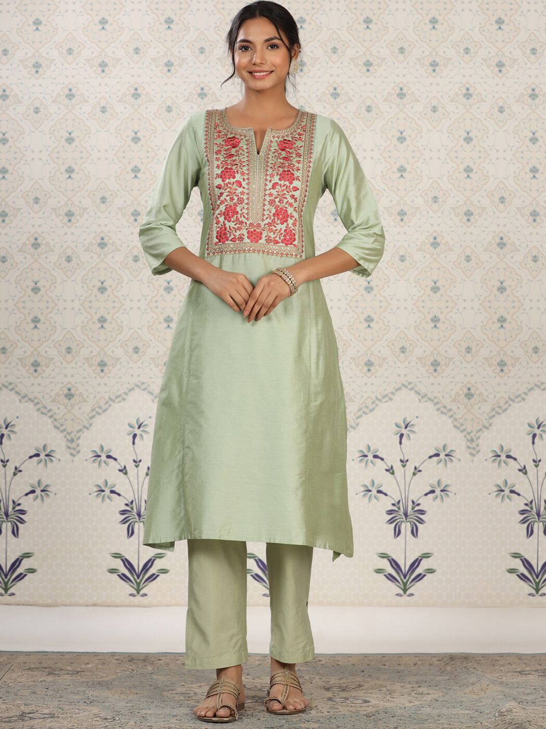 Ode by House of Pataudi Yoke Design Embroidered Kurta with Trousers - Distacart