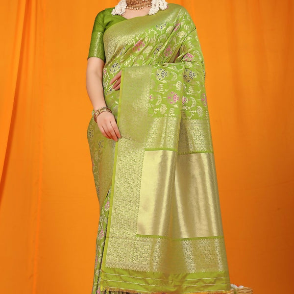 Jyoti Fashion Women's Green Kanjivaram Silk Zari Woven Saree with Blouse - Distacart