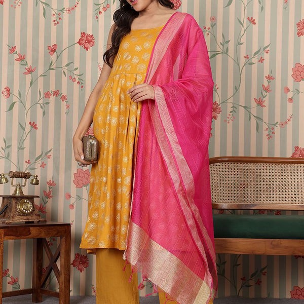 Ode by House of Pataudi Women Floral Printed Regular Kurta with Palazzos & With Dupatta - Distacart