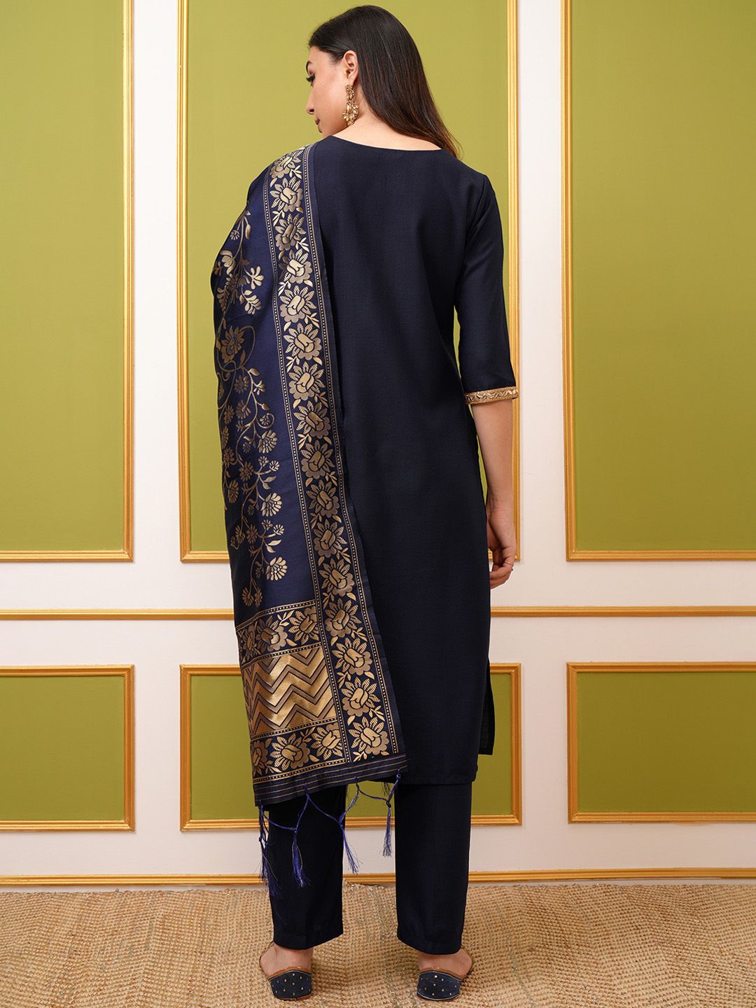 Vishudh Navy Blue & Gold Toned Round Neck Regular Kurta with Trousers & With Dupatta