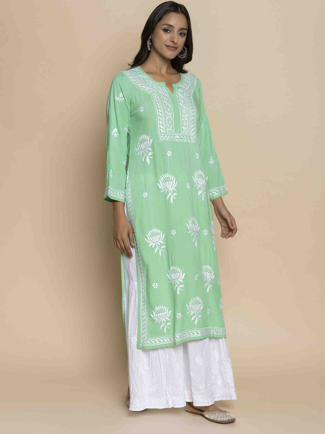 HOUSE OF KARI Floral Embroidered Chikankari Straight Kurta - Distacart