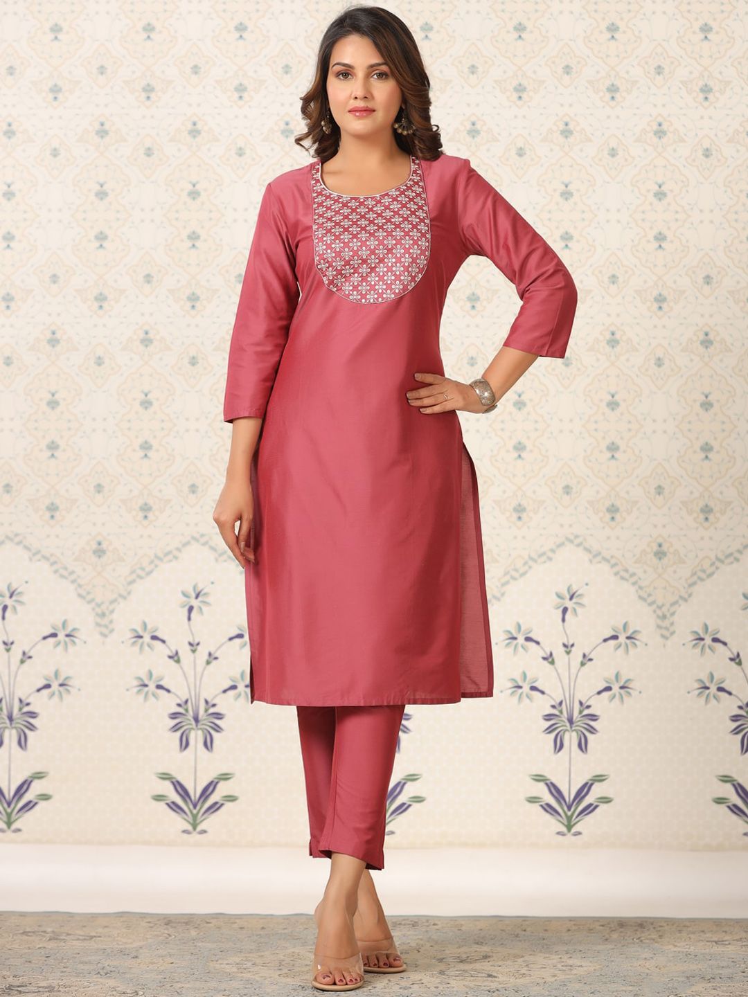 Ode by House of Pataudi Floral Yoke Design Thread Work Kurta with Trousers & Dupatta - Distacart