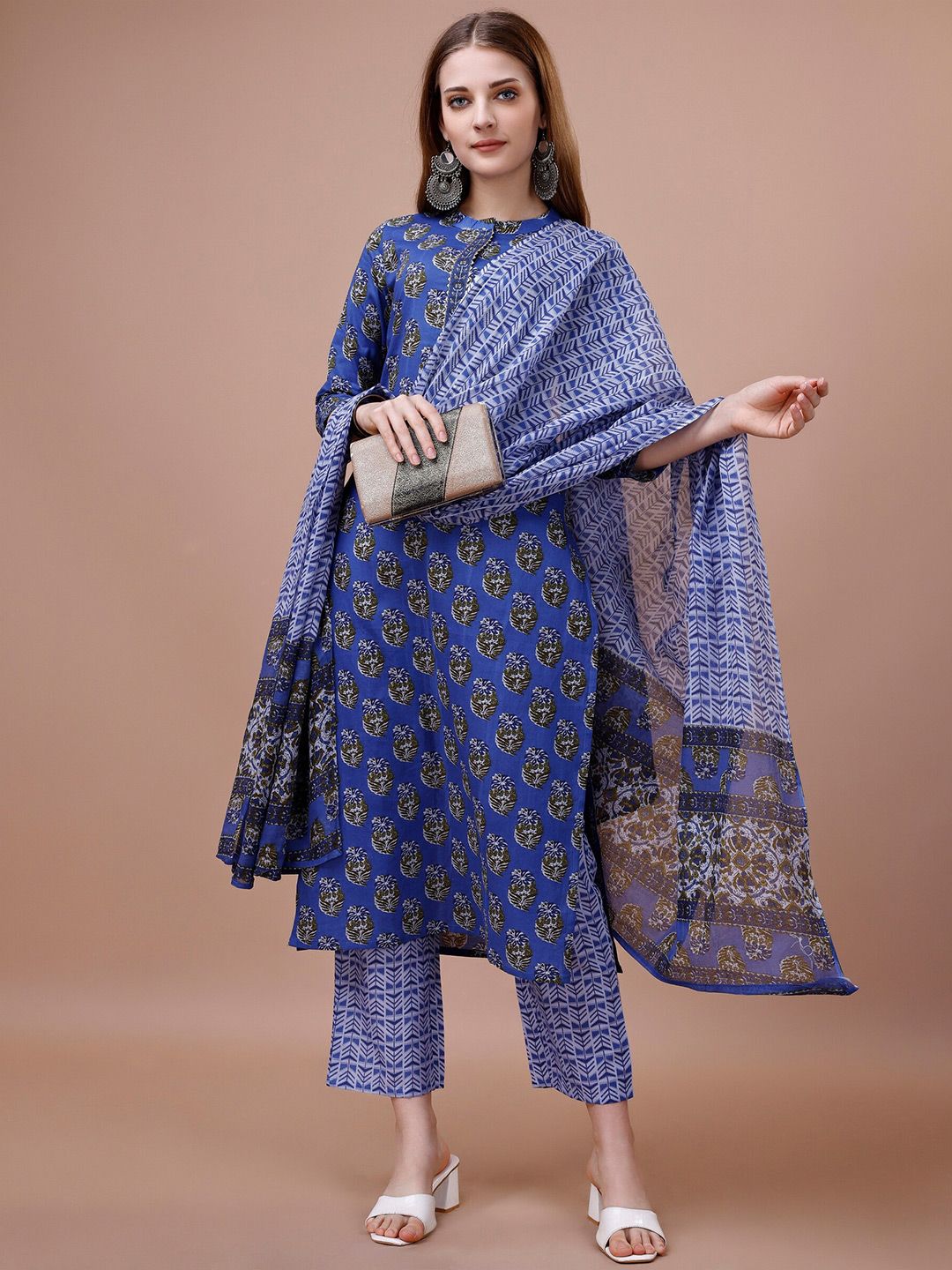 Ode by House of Pataudi Floral Printed Pure Cotton Kurta With Trousers & Dupatta - Distacart