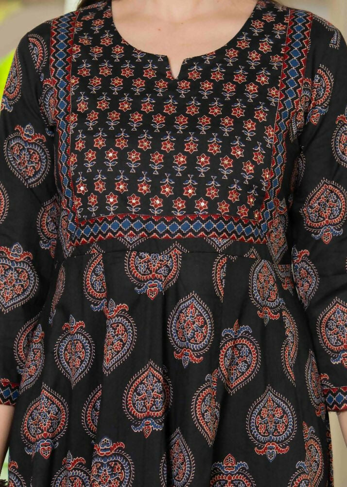 Jaimini Women Cotton Printed Round Neck 3/4 Sleeves Calf Length Flared Kurta Pant And Dupatta Set - Dista
