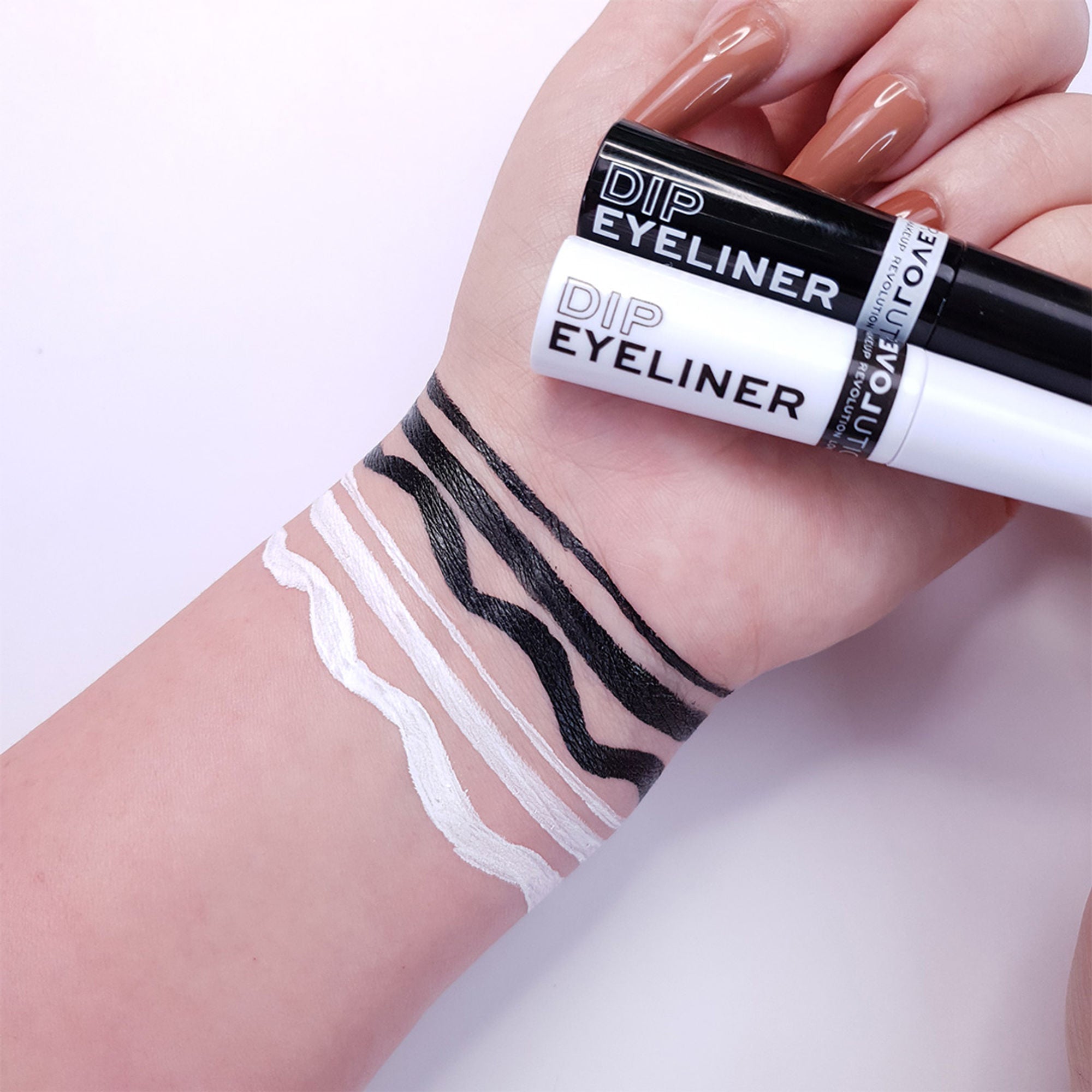 Relove Dip Eyeliner Black - Black
