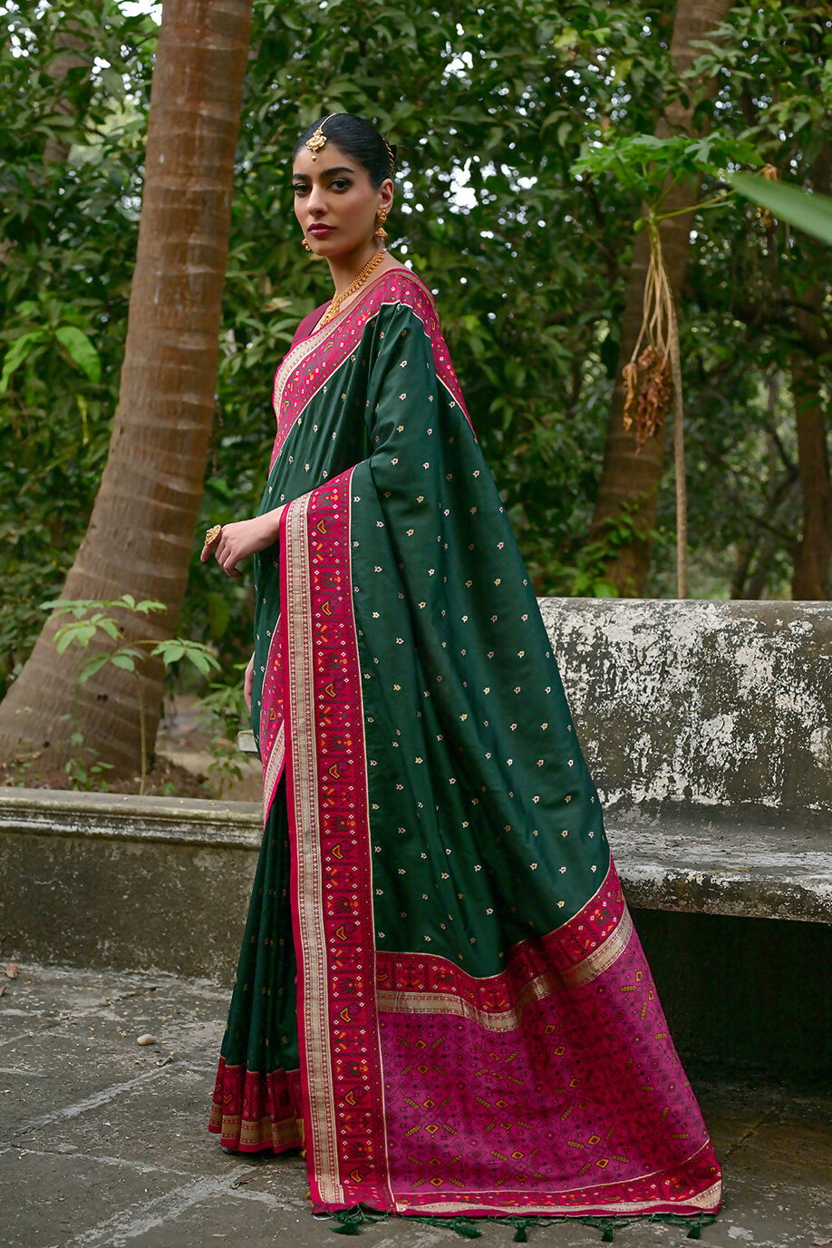 BANARASI_PATOLA_2_BTGREEN (2)