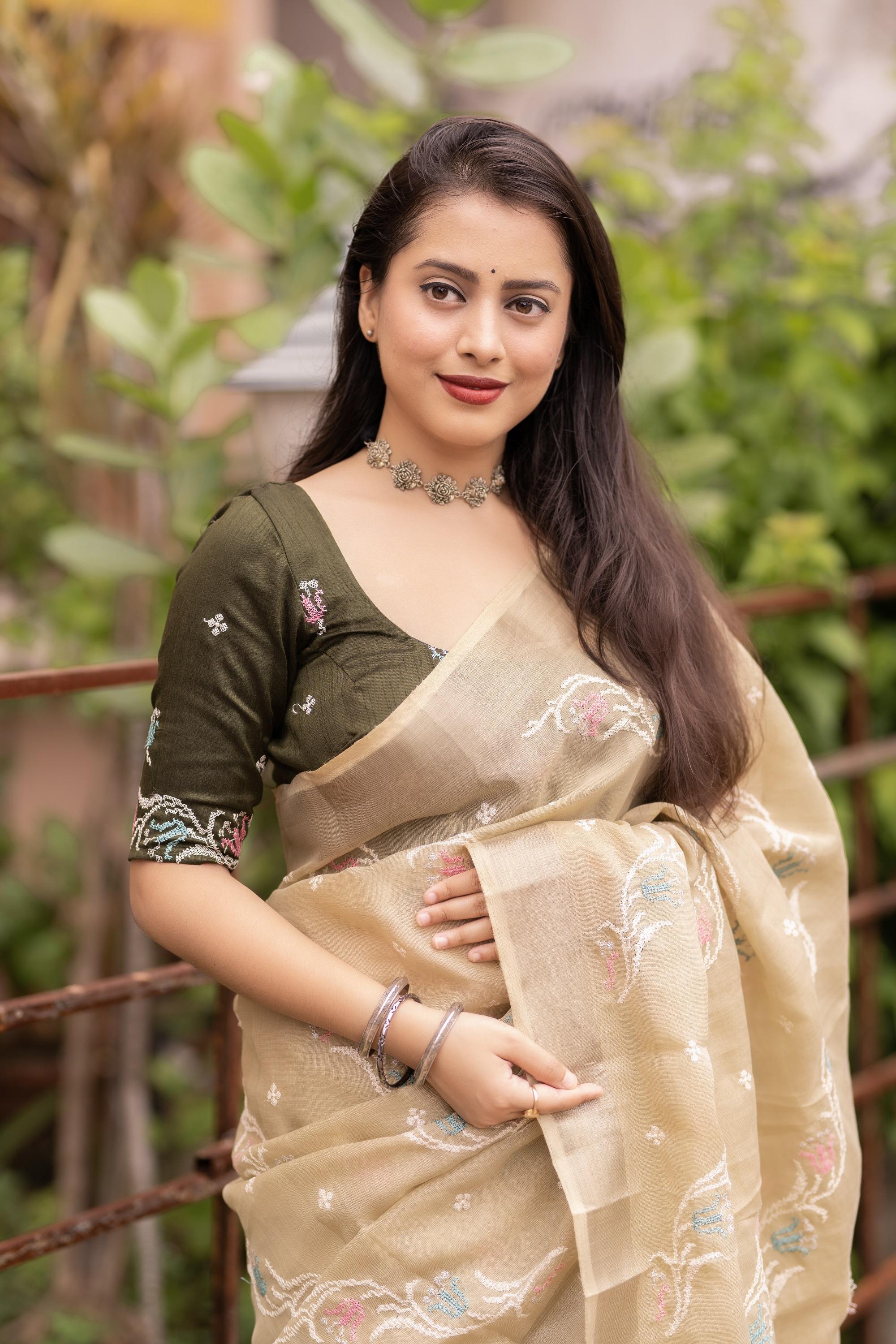 Olive Pure Linen Ethnic Motifs Saree with Unstitched Blouse - Hiral Fashion - Distacart