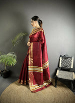 Thumbnail for Joban Fashion Red Woven Pattern Raw Silk Kanjivaram Silk Saree - Distacart