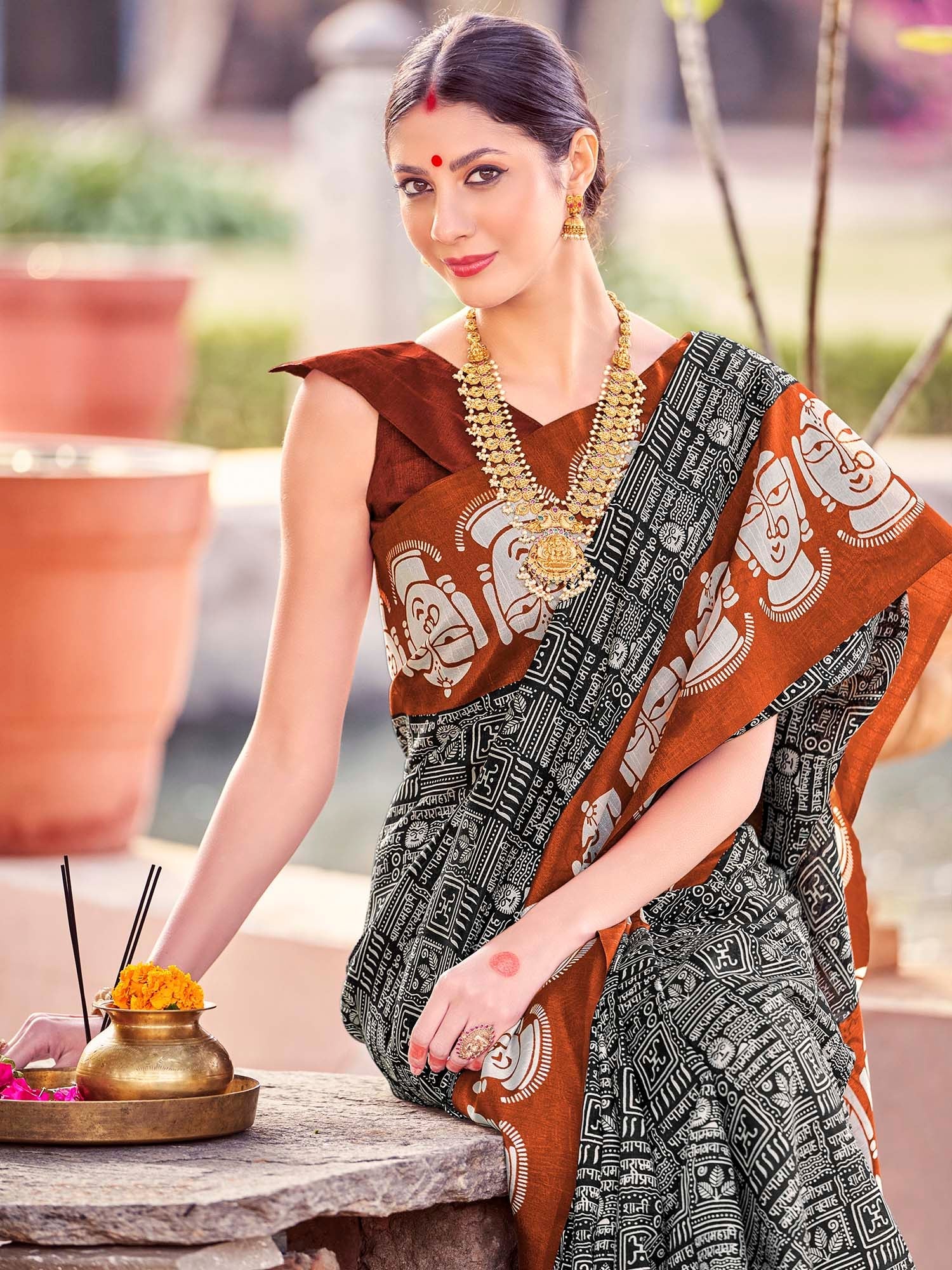 NOZ2TOZ Women's Bhagalpuri Silk Black Printed Designer Saree With Blouse Piece - Distacart