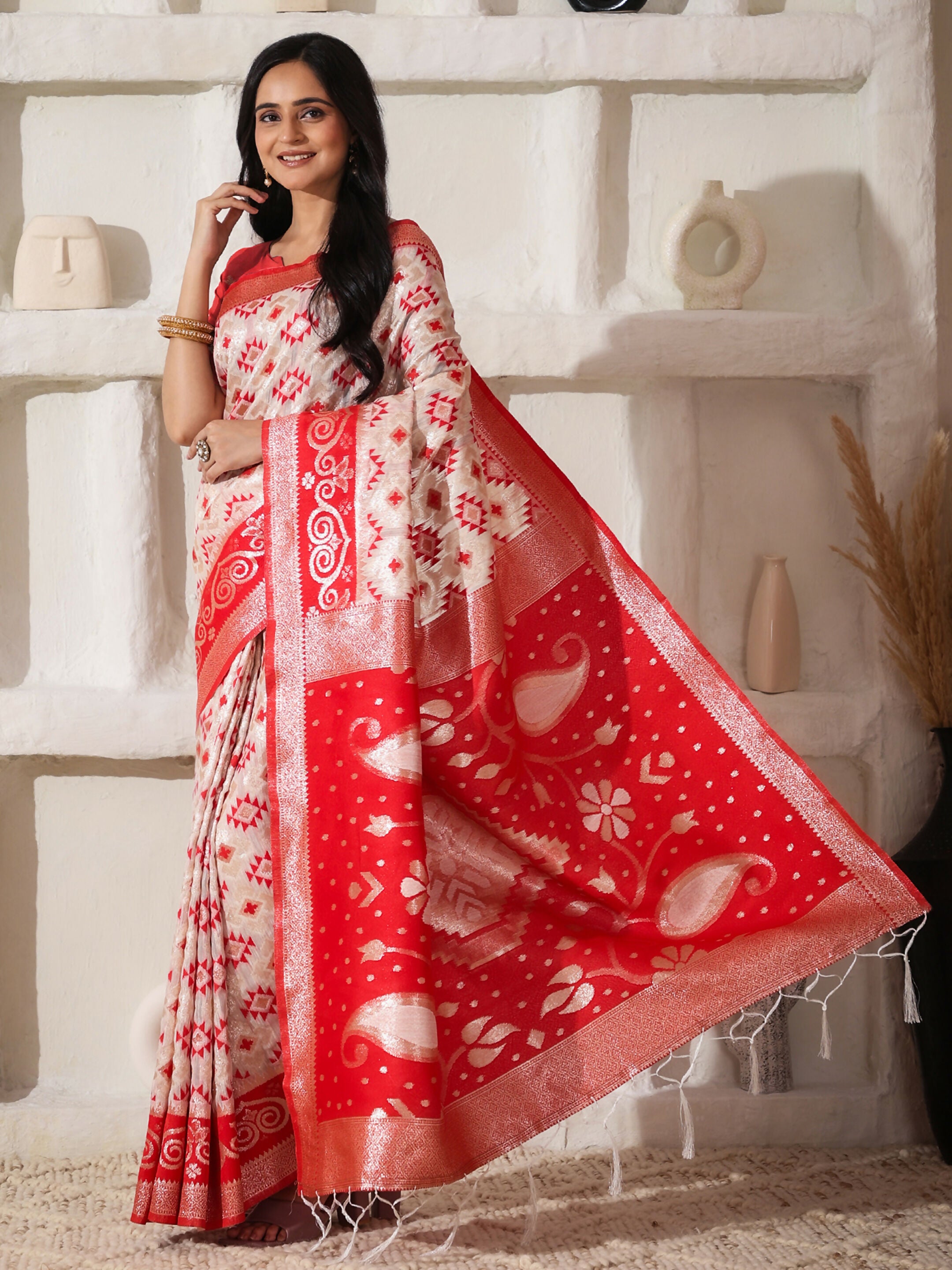Astita Linen Cotton Red & White Saree