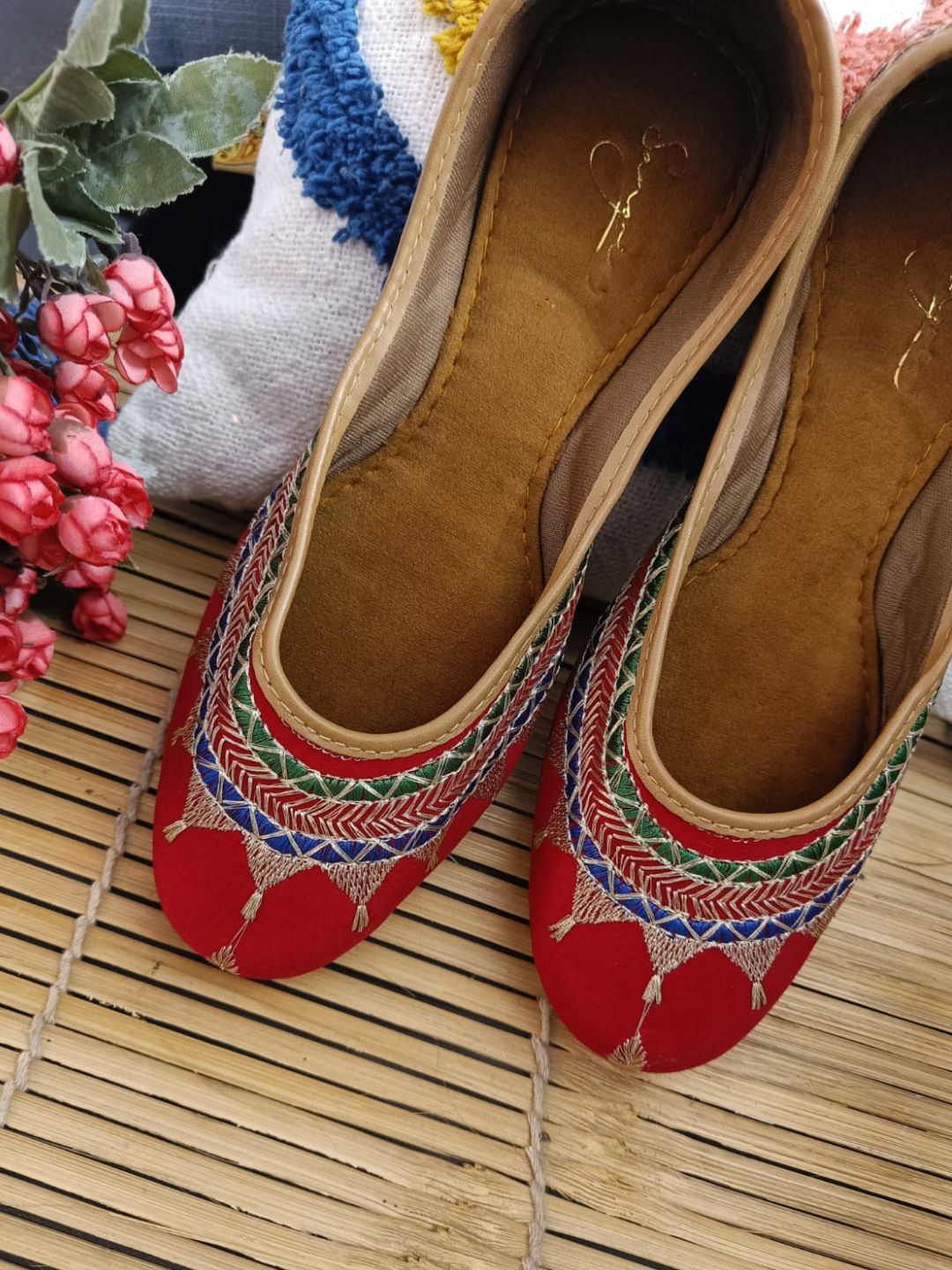 Desi Colour Women Indian Ethnic Footwear-Embroidered Red Zari - Distacart