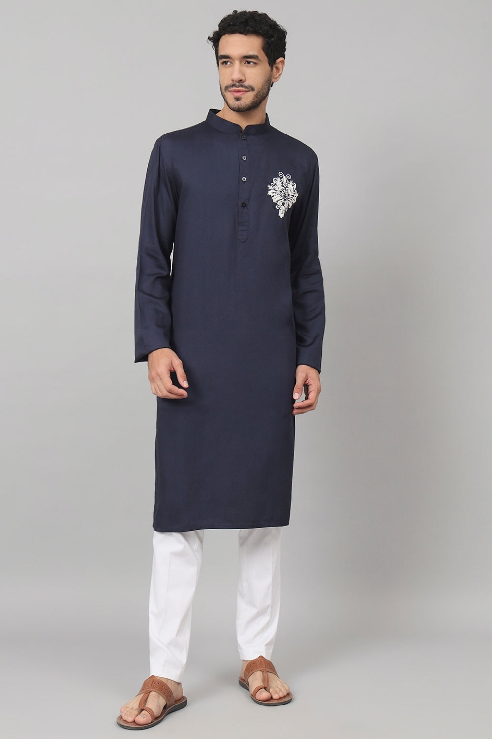 Classic Cotton Kurta With Single Motif Embroidery by Hilo Design - Distacart