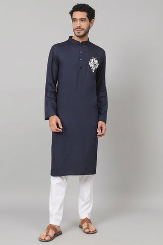 Classic Cotton Kurta With Single Motif Embroidery by Hilo Design - Distacart