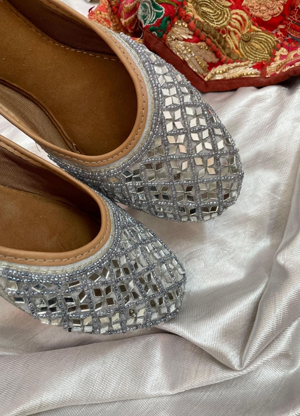 Desi Colour Women Indian Ethnic Footwear-Mirror Art- Grey - Distacart