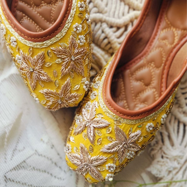 Desi Colour Women Indian Ethnic Footwear-Yellow Dabka - Distacart