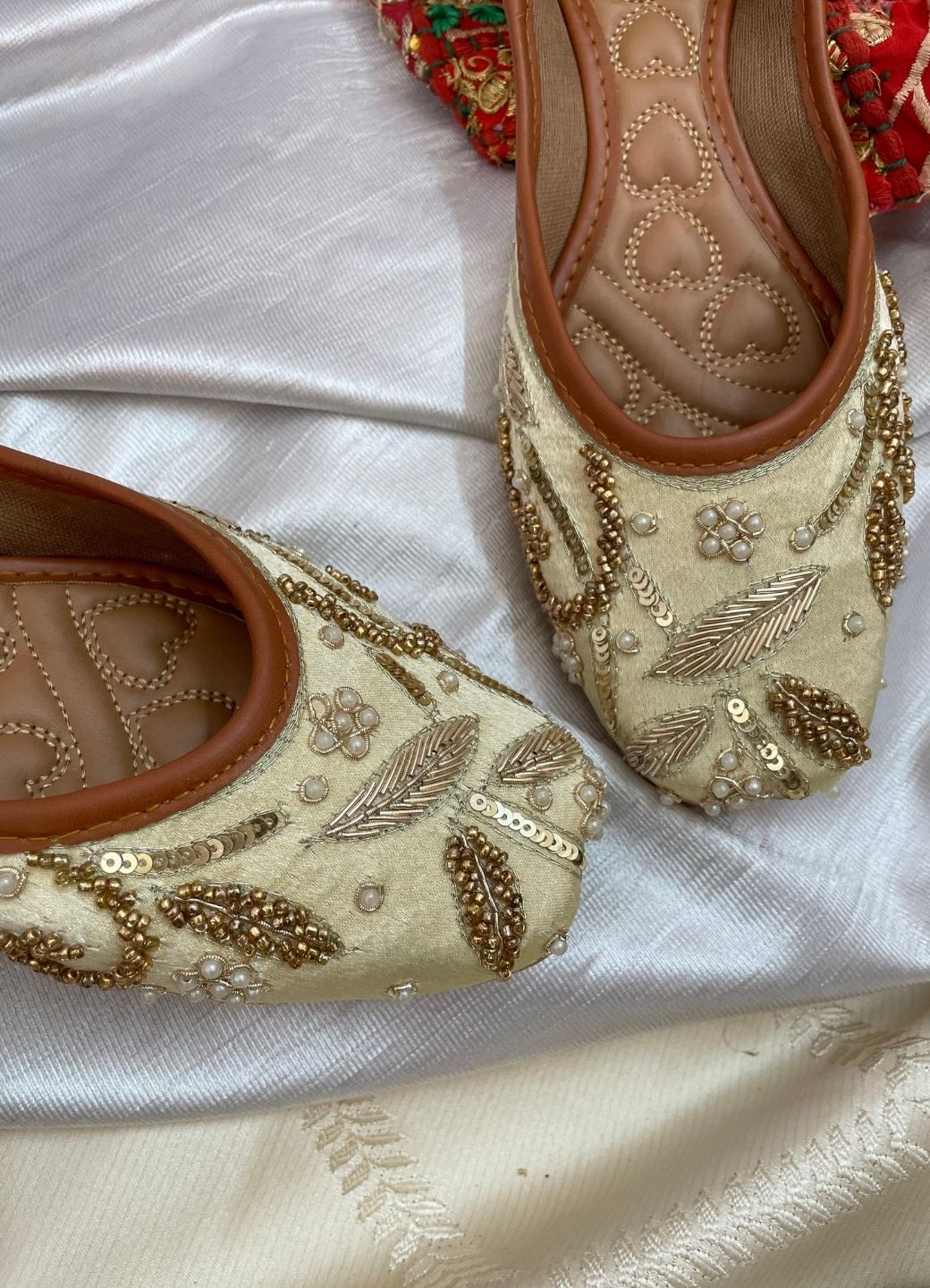 Desi Colour Women Indian Ethnic Footwear-Gold Dabka-2 - Distacart