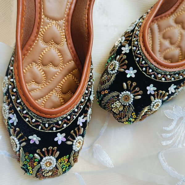 Desi Colour Women Indian Ethnic Footwear-Velvet Black - Distacart