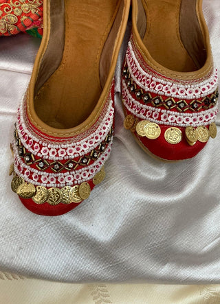 Desi Colour Women Indian Ethnic Footwear-Maroon Coin - Distacart