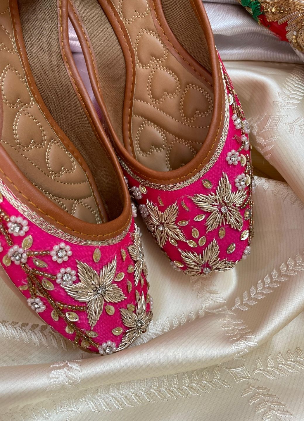 Desi Colour Women Indian Ethnic Footwear-Pink Dabka Floral - Distacart