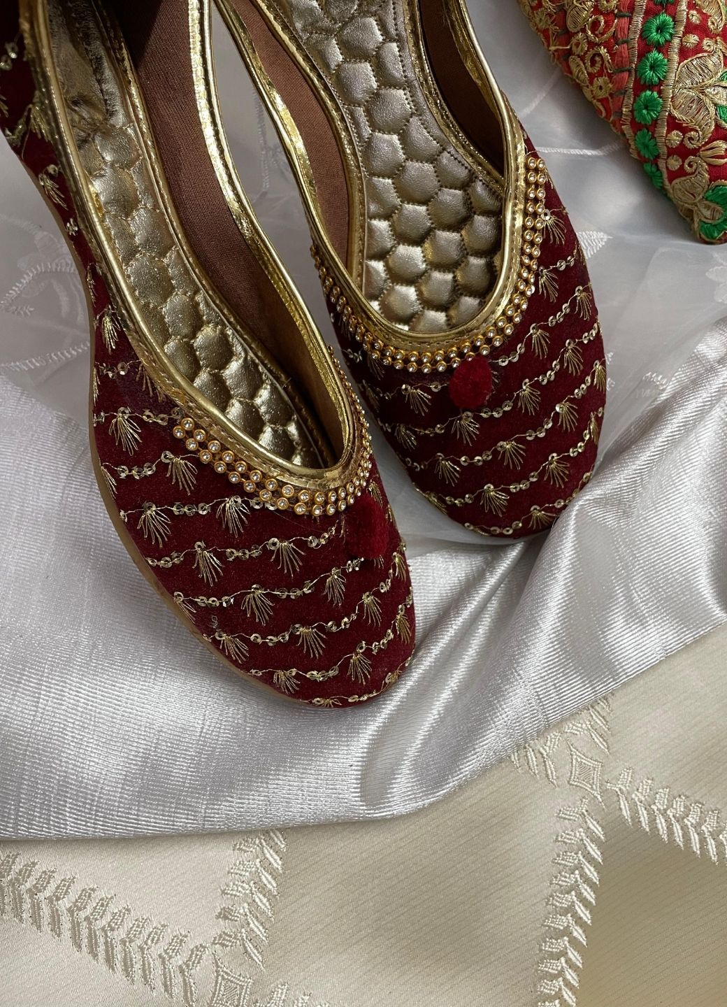 Desi Colour Women Indian Ethnic Footwear-Maroon Star - Distacart