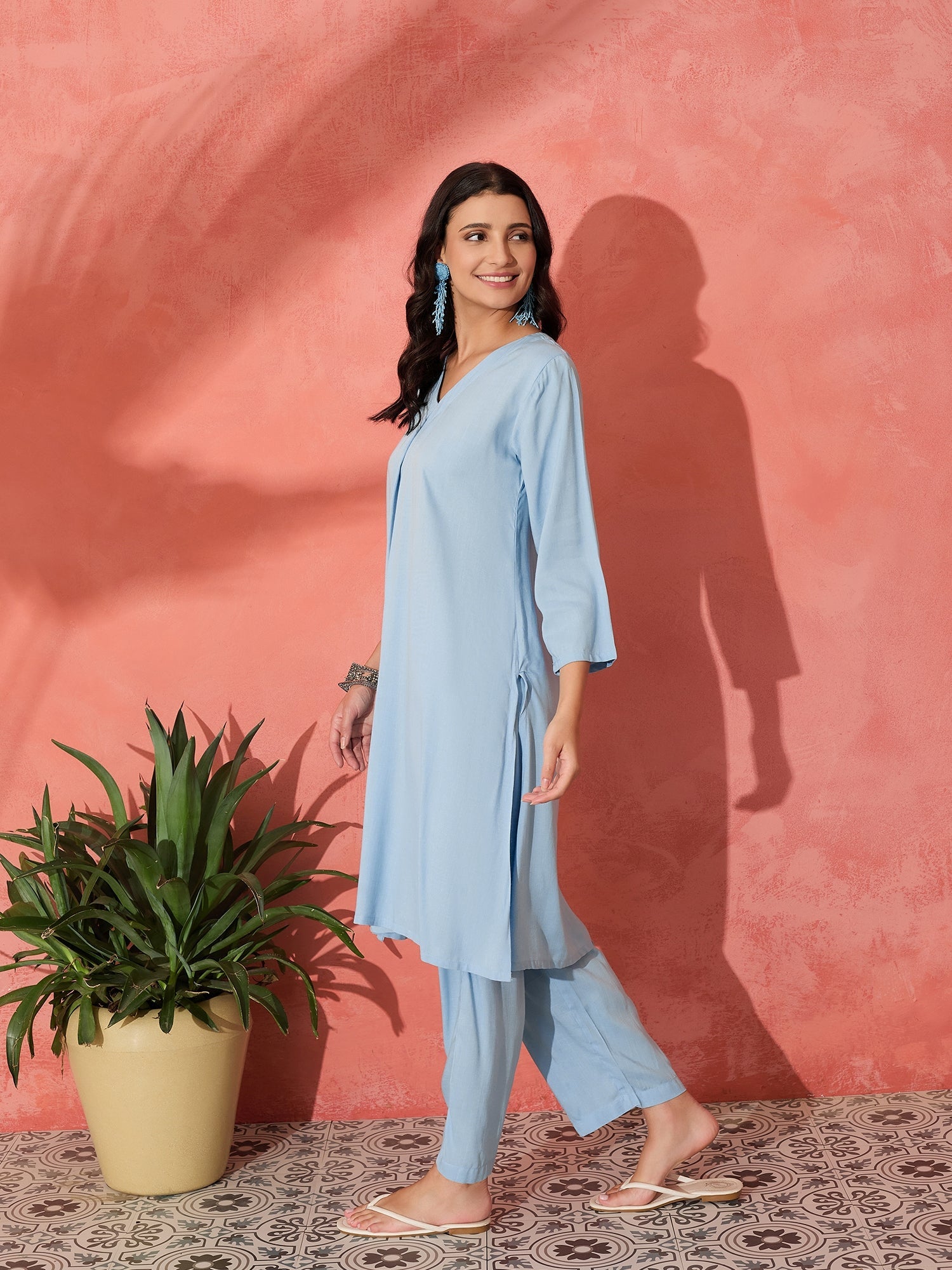 InWeave Pastel Blue Solid V Neck Kurta Pant Set - Distacart