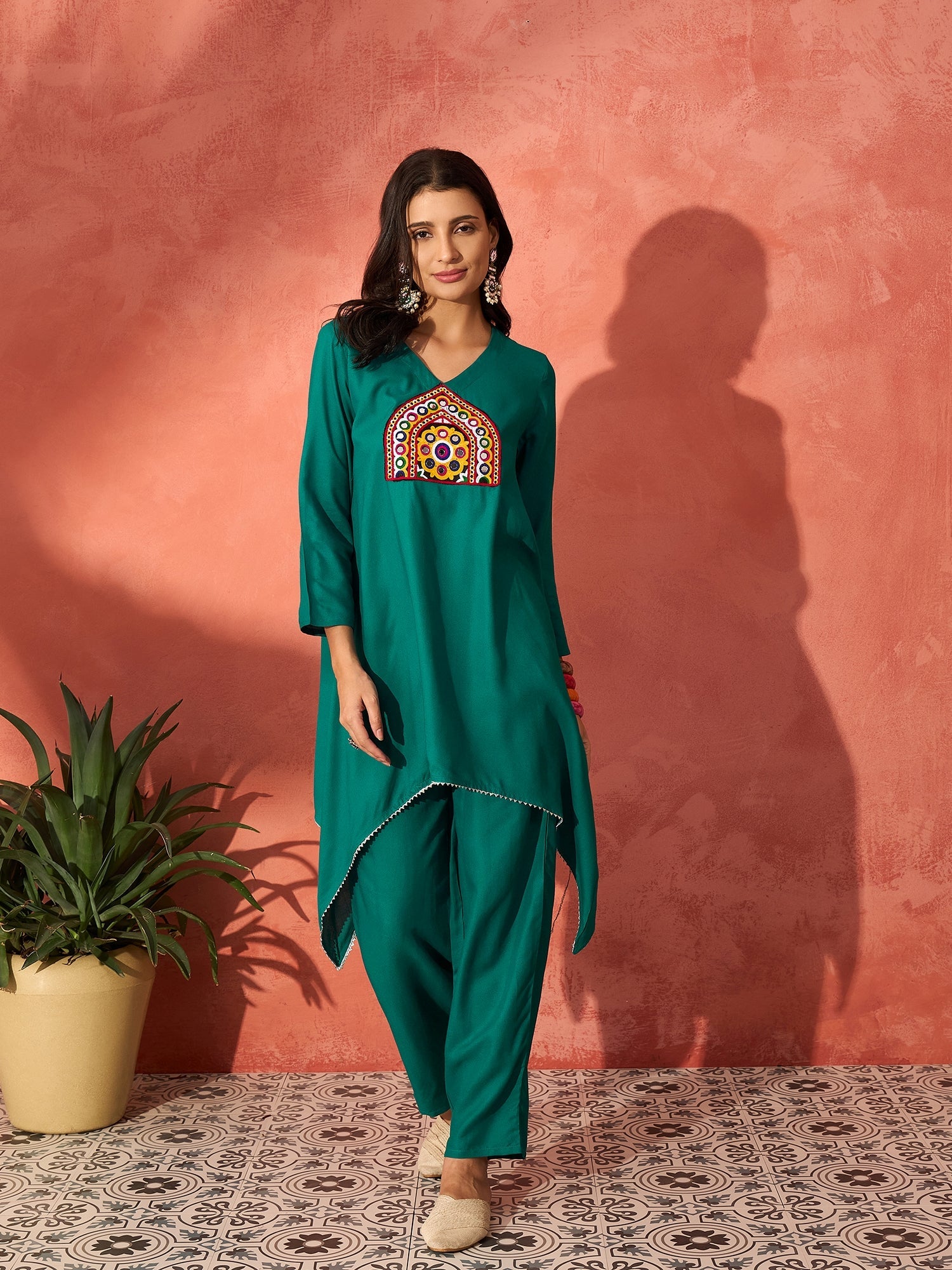 InWeave Teal Triangle Patch Kurta Set - Distacart