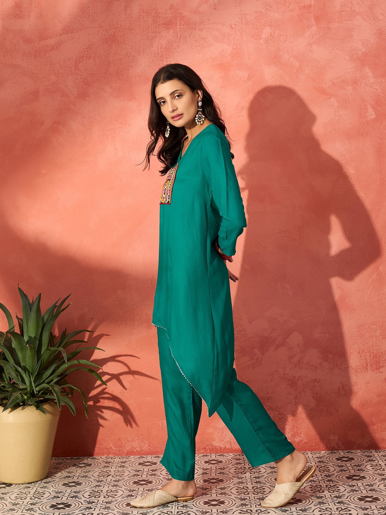 InWeave Teal Triangle Patch Kurta Set - Distacart