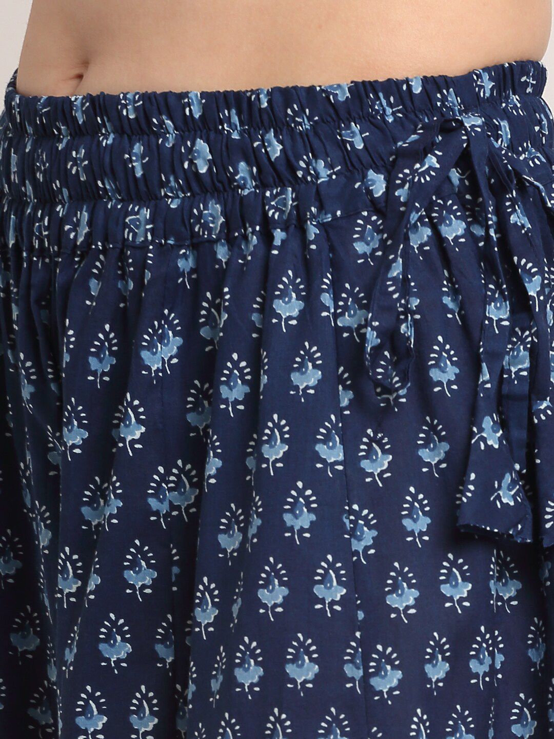 TAG 7 Women Navy Blue Ethnic Motif Printed Cotton Palazzo