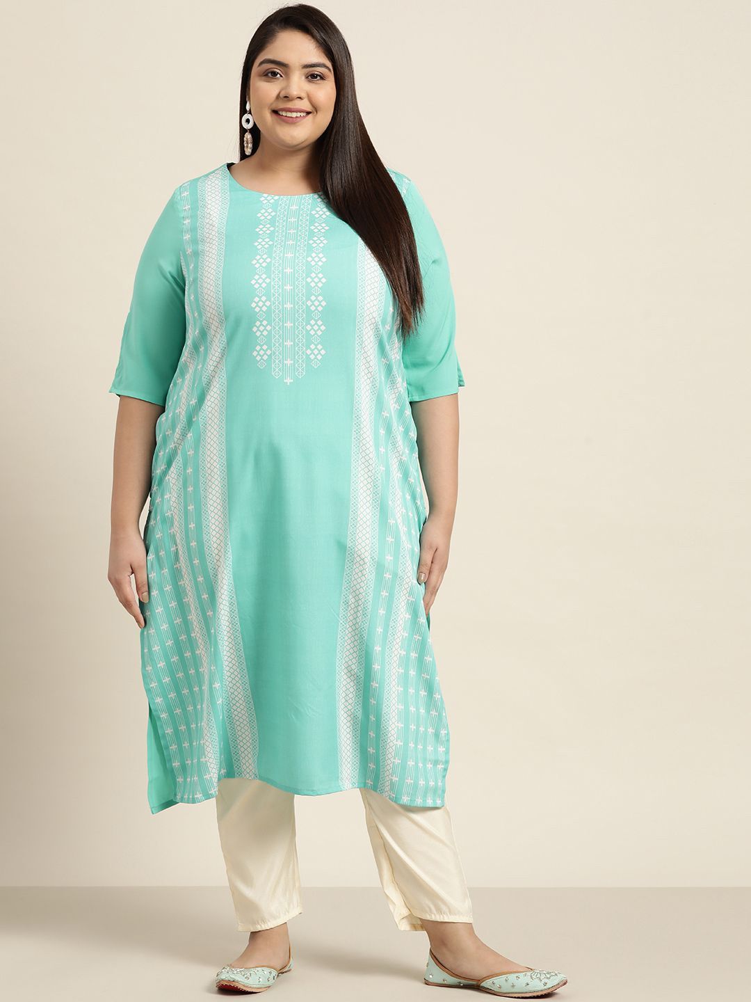 Sztori Plus Size Geometric Printed Round Neck Straight Kurta - Distacart