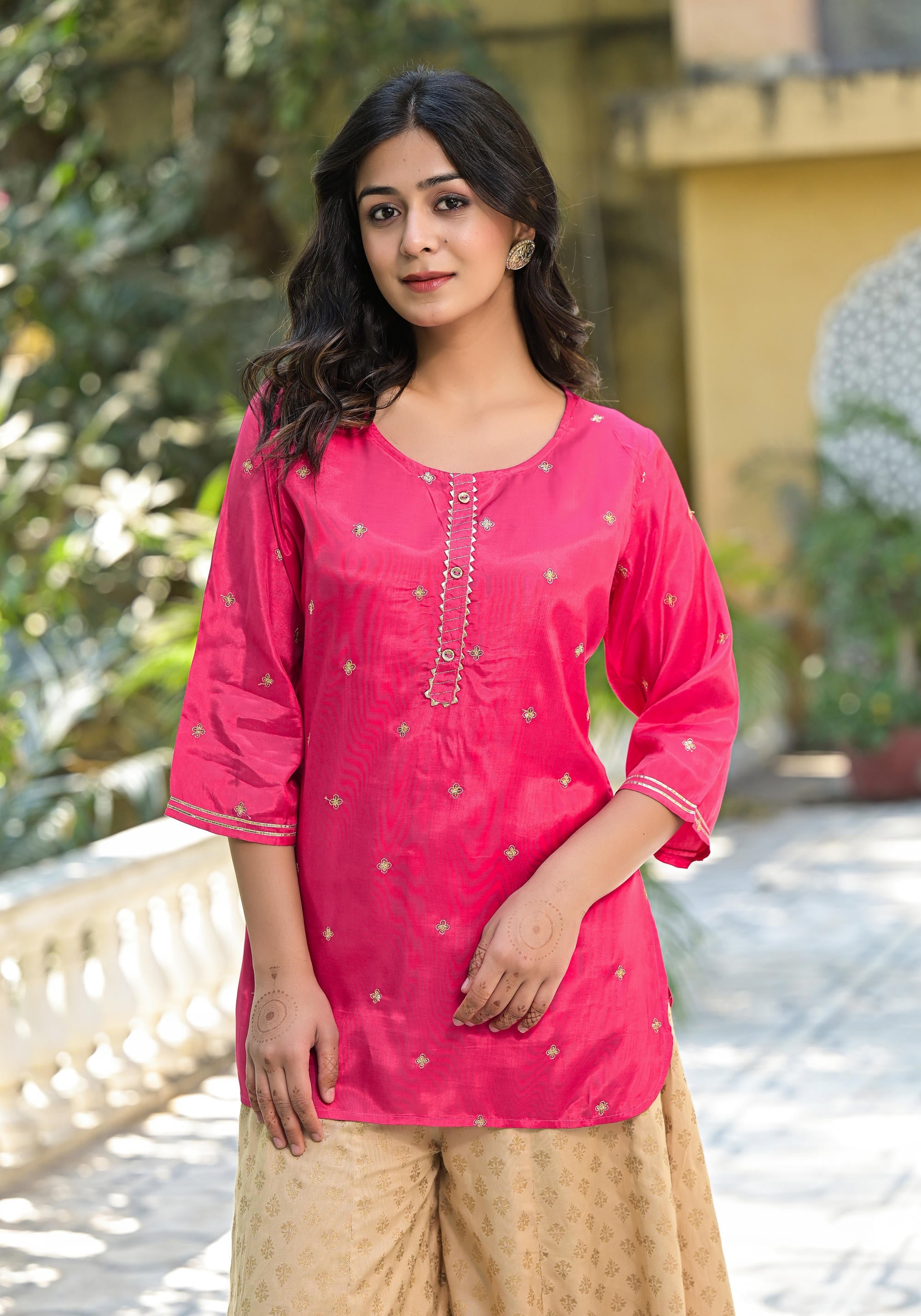 Juniper Women's Fuchsia Solid Shantoon Tunic With Sequins & Zari Work - Distacart