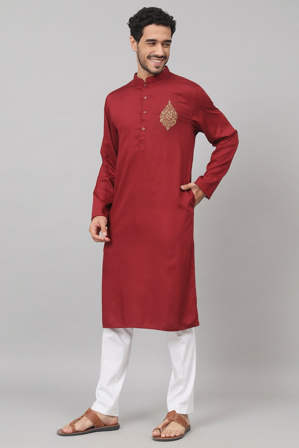 Cotton Kurta With Motif Embroidery by Hilo Design