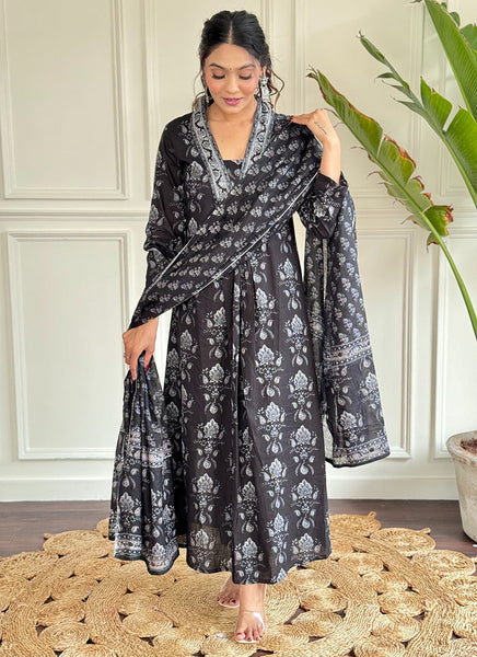 Vellora Cotton Black Casual Wear Printed Readymade Anarkali Suit