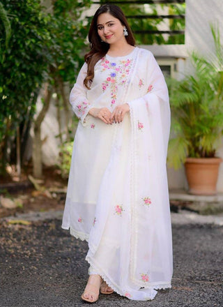 Vellora Georgette White Casual Wear Embroidery Work Readymade Kurti Set
