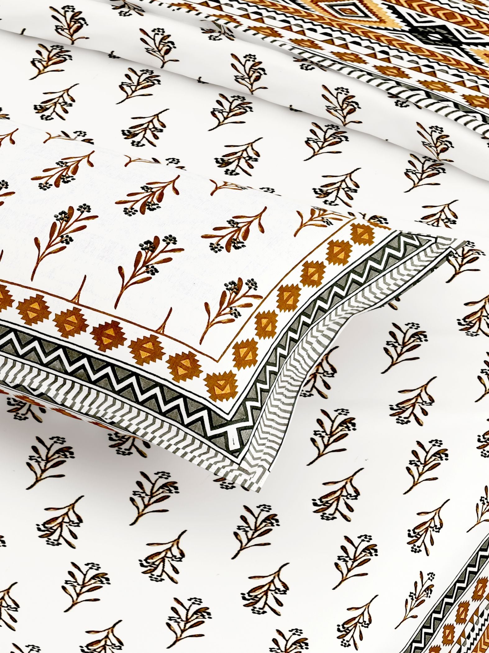 Brown White Leaf Design Cotton 200TC King Bedsheet With 2 Zipper Pillow Covers - King Size by House of Ree - Distacart