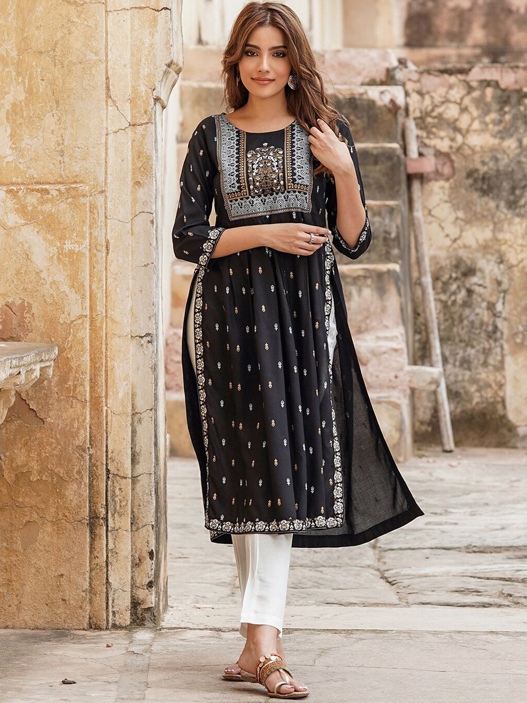 Kalini Ethnic Motifs Printed Stright Kurta - Distacart
