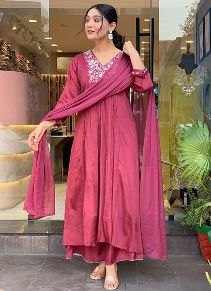 Vellora Viscose Chiffon Pink Daily Wear Sequins Work Readymade Kurti Set