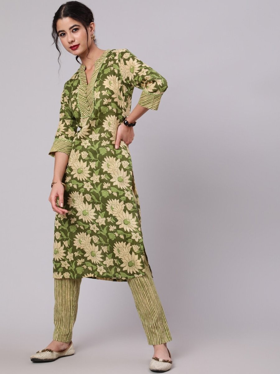 Aks Floral Printed Mandarin Collar Pure Cotton Kurta with Trousers - Distacart