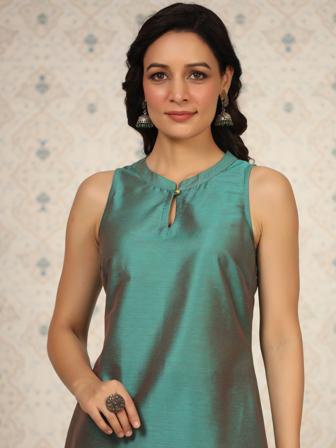 Ode by House of Pataudi Keyhole Neck Kurta With Palazzos - Distacart