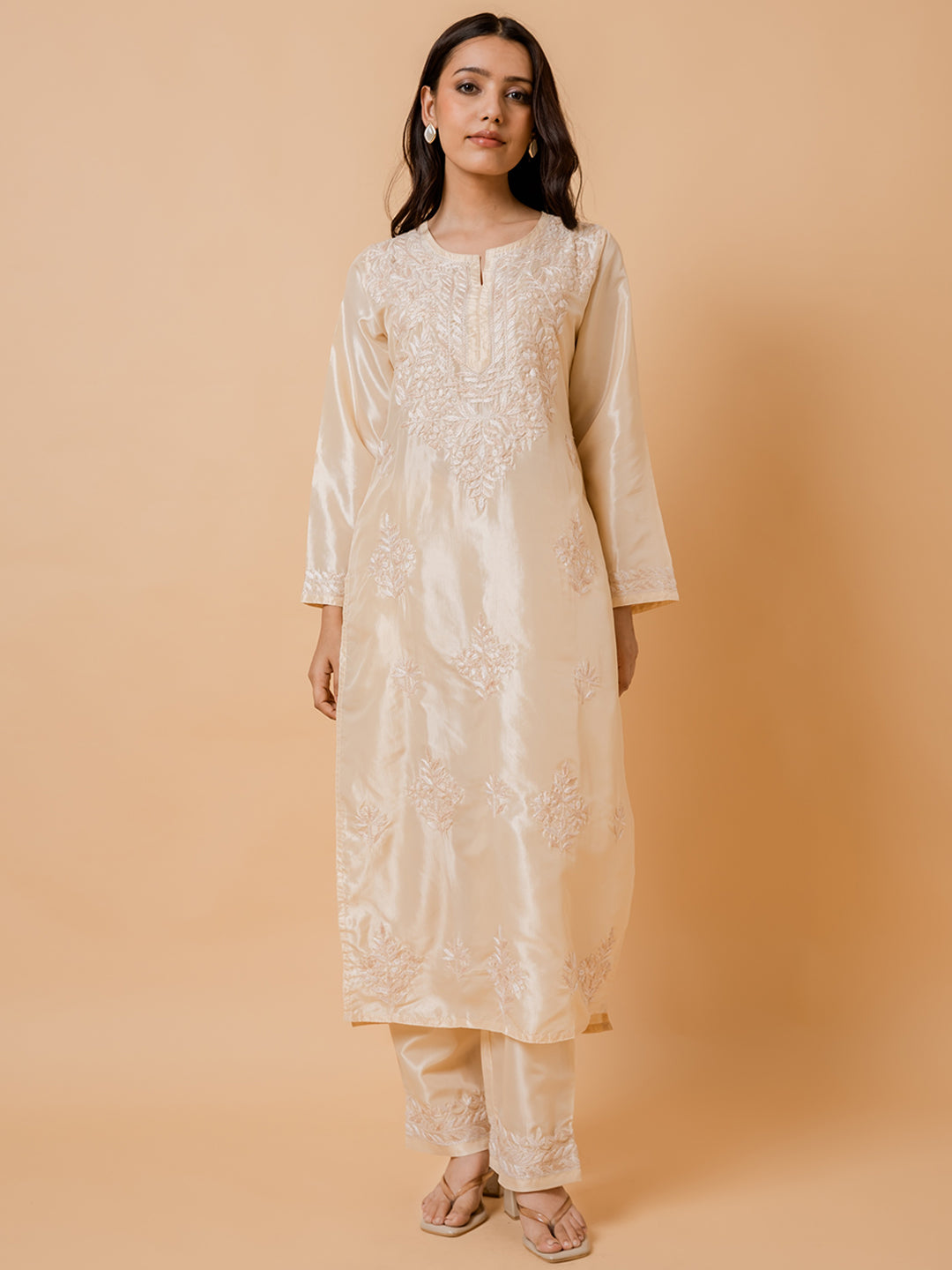 HOUSE OF KARI Floral Embroidered Silk Chikankari Kurta - Distacart