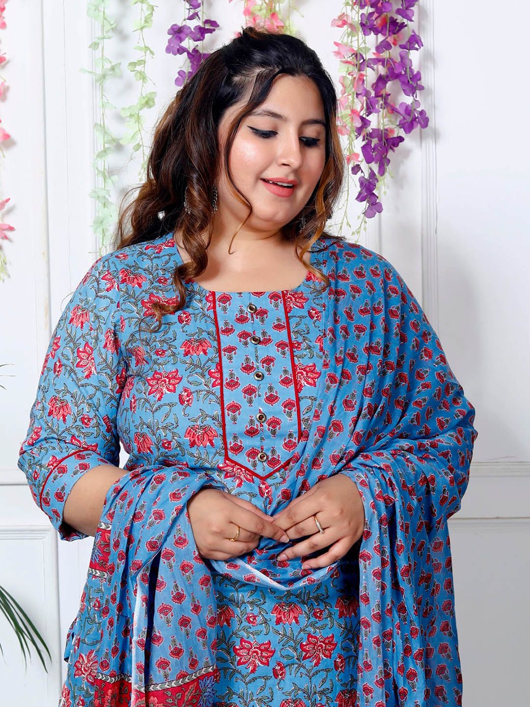 Swasti Plus Size Floral Printed Sequinned Pure Cotton Kurta With Trouser & Dupatta - Distacart